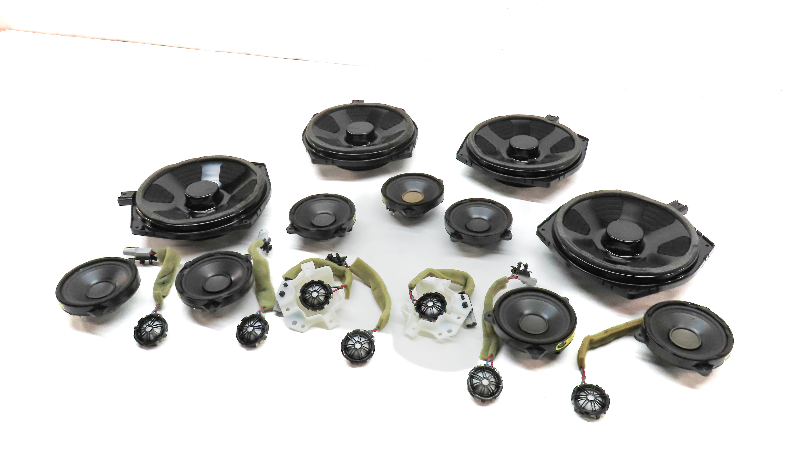 2016 LAND RANGE ROVER (L405) RADIO STEREO SOUND SYSTEM SPEAKER SET/18 — exact item pictured